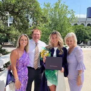 Meet your Posher, Robin